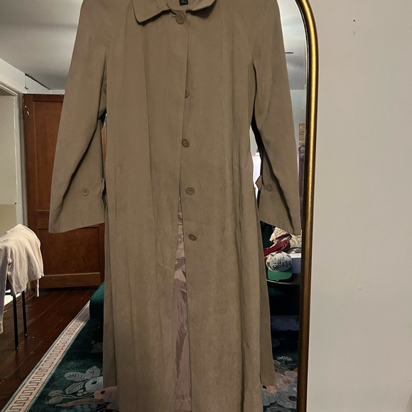 London Fog Jackets & Blazers - London Fog Classic Beige Coat